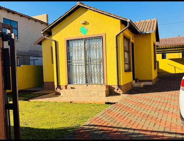 3 BEDROOM HOUSE FOR SALE IN DAWN PARK EXT